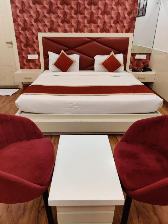 Hotel Sahib'S Red Carpet - The Family & Corporate Hotel Agra (Uttar Pradesh) Exterior photo