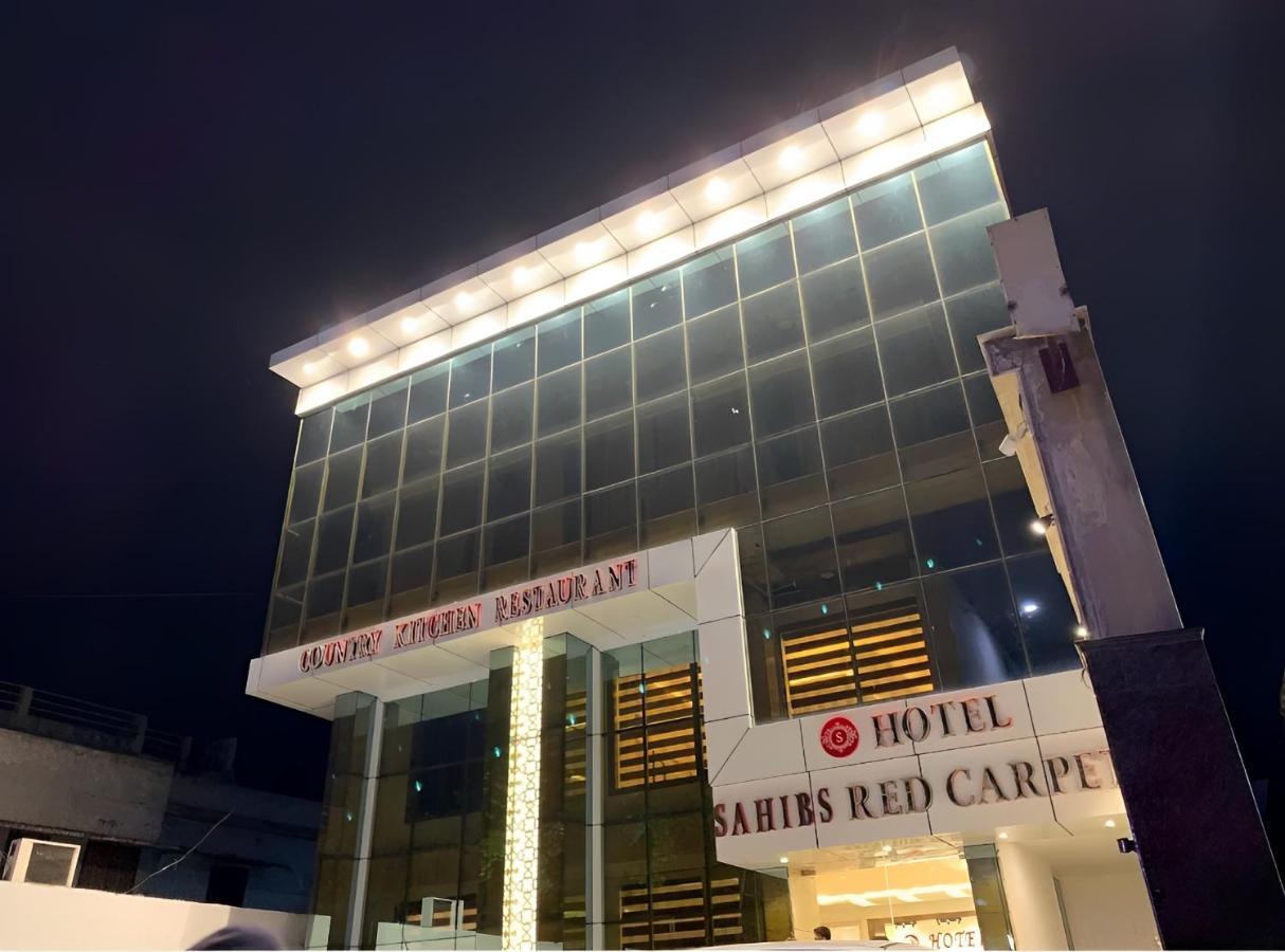 Hotel Sahib'S Red Carpet - The Family & Corporate Hotel Agra (Uttar Pradesh) Exterior photo